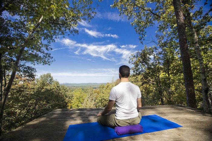 Retreat bali silent balispirit review meditation listen time